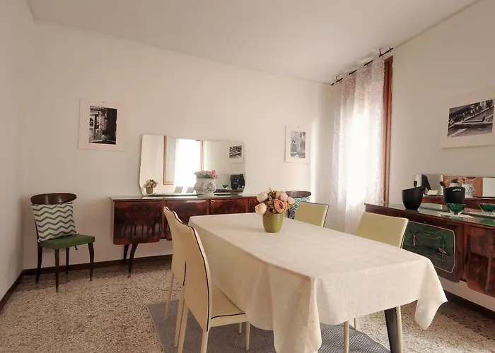 Apartment Venetian Mood Bianco
