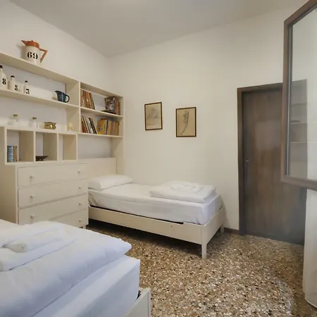 Venetian Mood Bianco Apartament